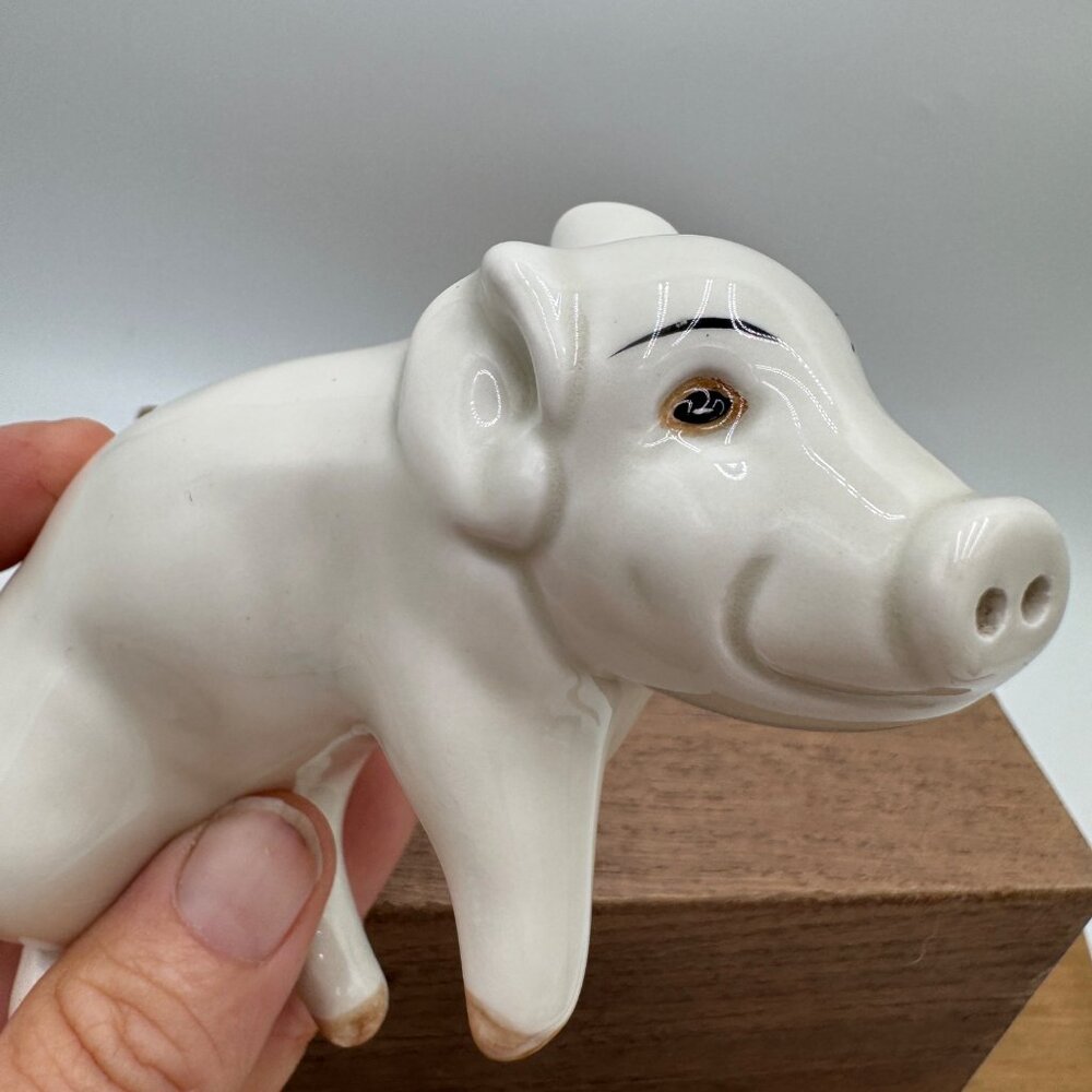 Fitz and Floyd Nesting Pig Vintage Salt or pepper single laying down farmhouse b